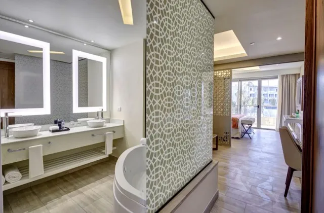 Royalton Bavaro Resort Spa Room Bathroom